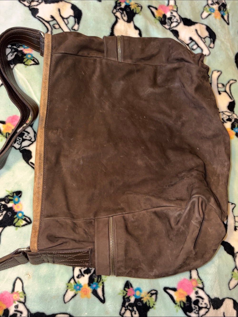 Rough & Tumble Pillow Bucket in MEL Nubuck - Picture 6 of 8